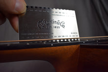 Load image into Gallery viewer, Martin 00DB Jeff Tweedy