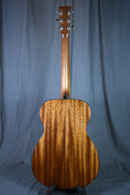 Load image into Gallery viewer, Martin 00DB Jeff Tweedy