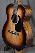 Load image into Gallery viewer, Martin 00DB Jeff Tweedy