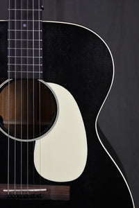 Martin 000-17E Black Smoke