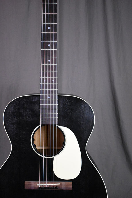 Martin 000-17E Black Smoke