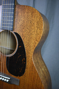 Martin 000-17