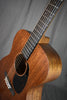 Martin 000-17