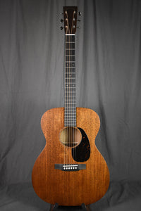 Martin 000-17