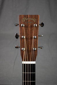 Martin 000-17