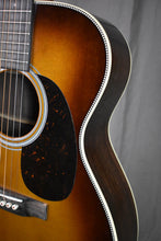 Load image into Gallery viewer, Martin 000-28 Ambertone
