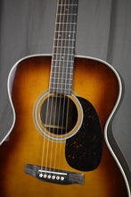 Load image into Gallery viewer, Martin 000-28 Ambertone