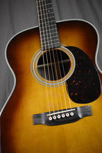 Load image into Gallery viewer, Martin 000-28 Ambertone