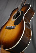 Load image into Gallery viewer, Martin 000-28 Ambertone