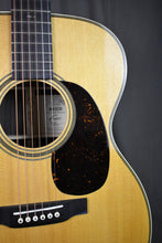 Load image into Gallery viewer, Martin 000-EC 30th Anniversary Eric Clapton Signature