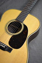 Load image into Gallery viewer, Martin 000-EC 30th Anniversary Eric Clapton Signature