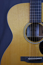 Load image into Gallery viewer, Martin 000E Retro Plus Mahogany