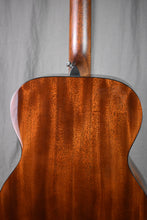 Load image into Gallery viewer, Martin 000E Retro Plus Mahogany