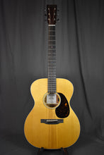 Load image into Gallery viewer, Martin 000E Retro Plus Mahogany