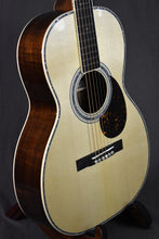 Load image into Gallery viewer, Martin Custom Shop 00-41 Koa