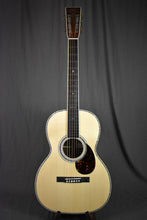 Load image into Gallery viewer, Martin Custom Shop 00-41 Koa