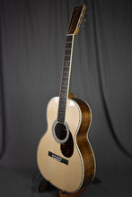 Load image into Gallery viewer, Martin Custom Shop 00-41 Koa