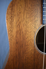Load image into Gallery viewer, Martin D-17