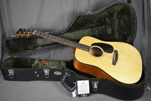 Load image into Gallery viewer, Martin D-18