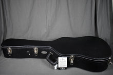Load image into Gallery viewer, Martin D-18