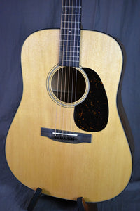 Martin D-18