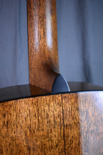 Load image into Gallery viewer, Martin D-18