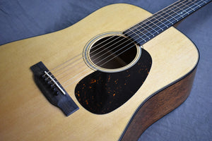 Martin D-18