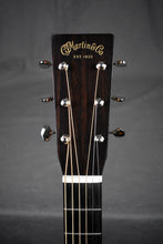 Load image into Gallery viewer, Martin D-18