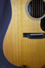 Load image into Gallery viewer, Martin DE Retro Plus Mahogany
