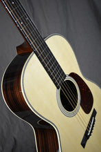Load image into Gallery viewer, Collings 0002H G w/ 1-3/4" Nut Width
