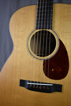 Load image into Gallery viewer, Collings 001 14-Fret T Baked Sitka Vintage Satin