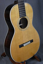 Load image into Gallery viewer, Collings Parlor 2H T Baked Sitka