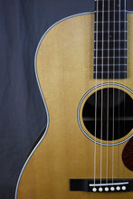 Load image into Gallery viewer, Iris RCM-000 Sinker Salmon Sitka / Cocobolo