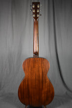 Load image into Gallery viewer, Martin 0-10E Retro Jason Isbell
