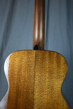 Load image into Gallery viewer, Martin 00-18 Joe Bonamassa