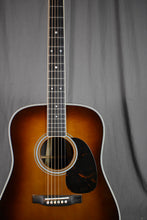 Load image into Gallery viewer, Martin D-35 Ambertone