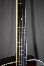 Load image into Gallery viewer, Martin D-35 Ambertone