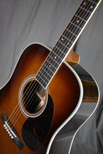 Load image into Gallery viewer, Martin D-35 Ambertone