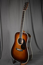 Load image into Gallery viewer, Martin D-35 Ambertone