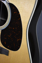 Load image into Gallery viewer, Martin HD-28