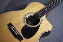 Load image into Gallery viewer, Martin SC-28E