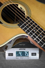 Load image into Gallery viewer, Martin SC-28E