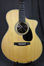 Load image into Gallery viewer, Martin SC-28E