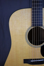 Load image into Gallery viewer, Martin Super D-18