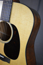 Load image into Gallery viewer, Martin Super D-18