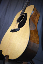 Load image into Gallery viewer, Martin Super D-18