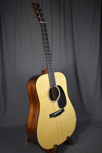 Load image into Gallery viewer, Martin Super D-18
