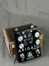 Load image into Gallery viewer, Caroline Guitar Company Arigato Phaser Vibrato (Limited Edition Black)