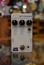 Load image into Gallery viewer, JHS 3 Series Bit Crusher