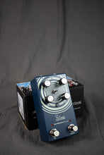 Load image into Gallery viewer, EarthQuaker Devices Silos